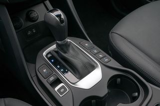 Jak si (ne)zničit automatickou převodovku? Tohle je pět nejčastějších chyb, kterými si ji dříve či později odrovnáte - Garáž.cz